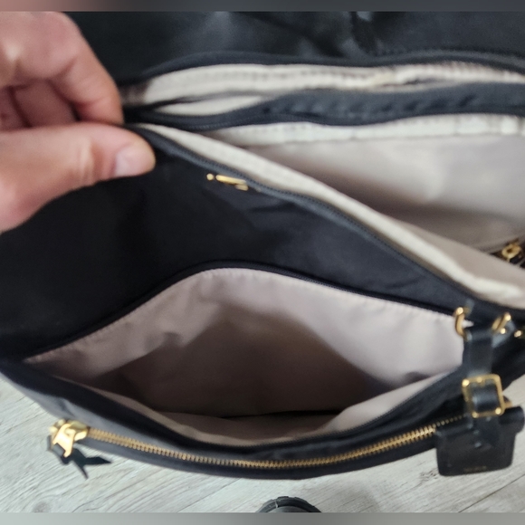 TUMI BLACK NYLON 2 WHEELED COMPACT CARRY ON - Picture 8 of 11